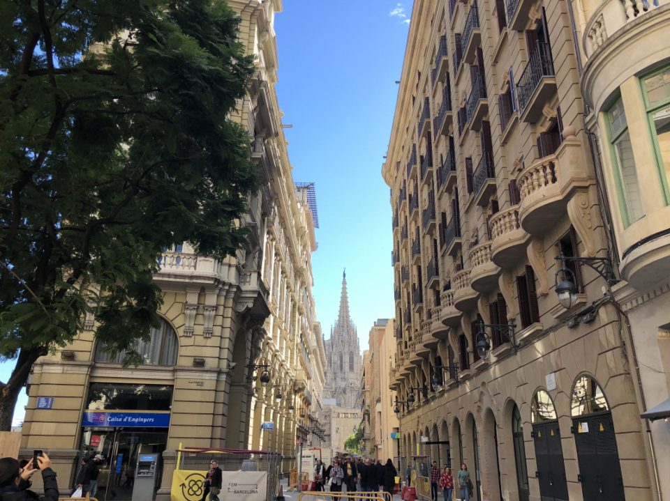 바르셀로나 거리의 햇빛(사진=김윤정)